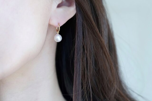 送料無料】K18 国産アコヤバロックパール フープピアス ペア