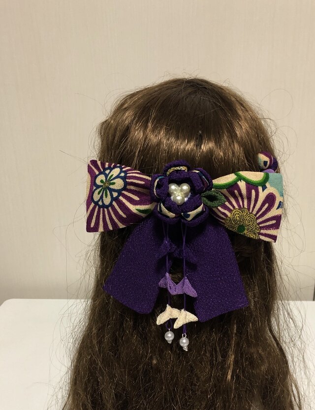 紫の古典柄リボンの髪飾りセット(卒業式・袴・ちりめん細工)の画像1枚目