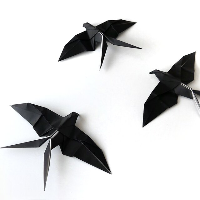 折り紙のツバメ 燕 | iichi 日々の暮らしを心地よくするハンドメイドや 