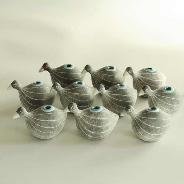 未使用・新品 手作り陶器 花瓶 白茶ストライプ ホワイトストライプ陶器花瓶セット - メルカリ