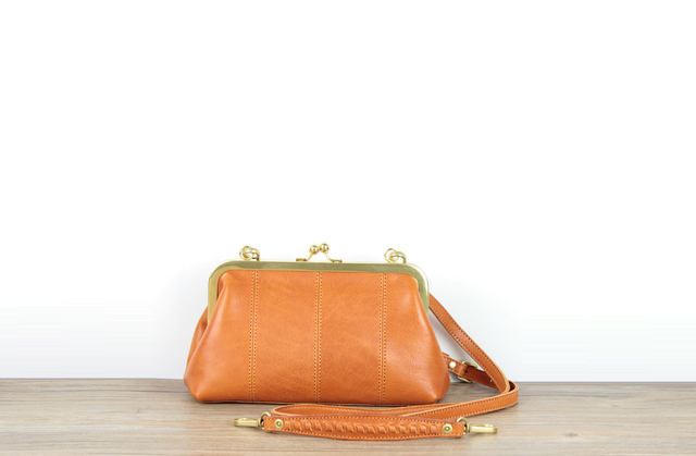 本革 クラシックレディースハンドバッグ&ショルダーバッグ ☆Brown☆の画像1枚目