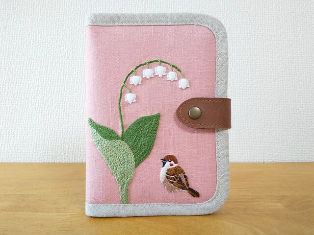 手刺繍マルチケース 雀とスズラン(送料無料)の画像1枚目