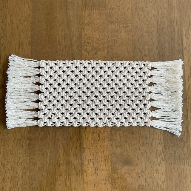 再販売】ちょっと細長く小さなマクラメ編みのマット | iichi 日々の