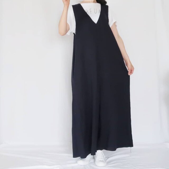 しっとりフレンチリネン♡深Vネックオールインワン♪ネイビー・着回し◎天然素材の画像1枚目