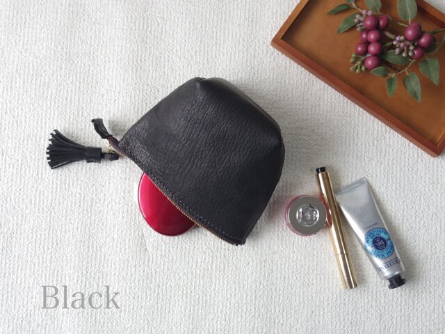 本革のタッセルポーチ(Black)の画像1枚目