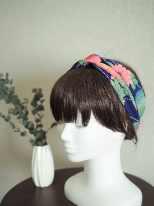 アンティーク着物生地のクロスターバン☆青系花柄☆