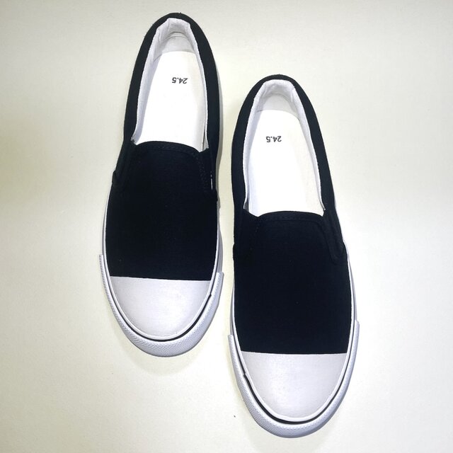 大人モードな撥水バイカラースリッポン（白黒）