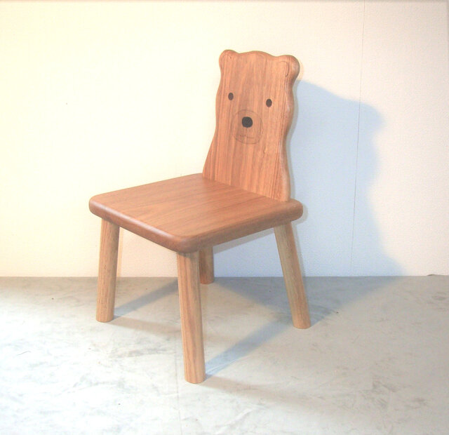 クマ椅子 | iichi 日々の暮らしを心地よくするハンドメイドや