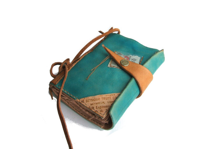 革 財布 『book wallet 古書風』 手染め ブルーの画像1枚目