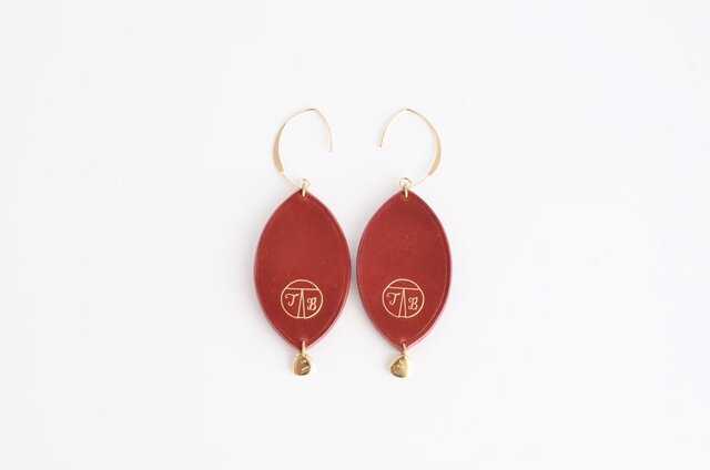 【レザーピアス】Board“red”の画像1枚目