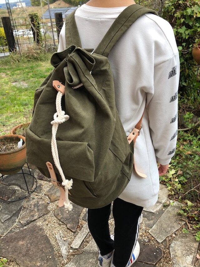 大きいリュック alberton army duc カーキ