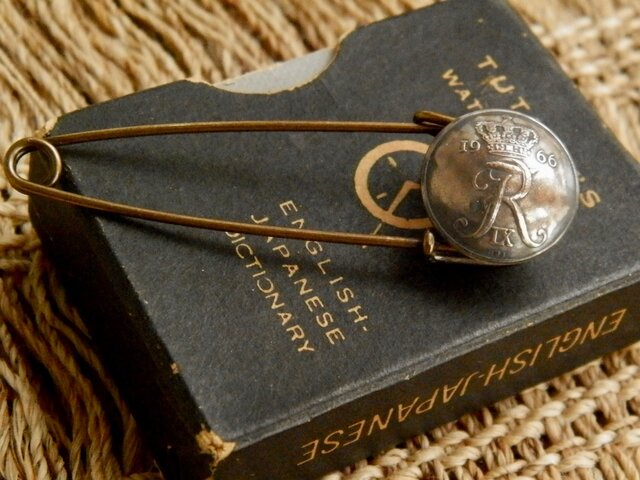 #B40 Danmark Coin Broochの画像1枚目