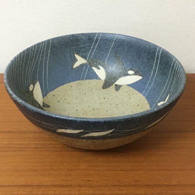 蚊帳目糸抜きシャチ鉢の画像1枚目
