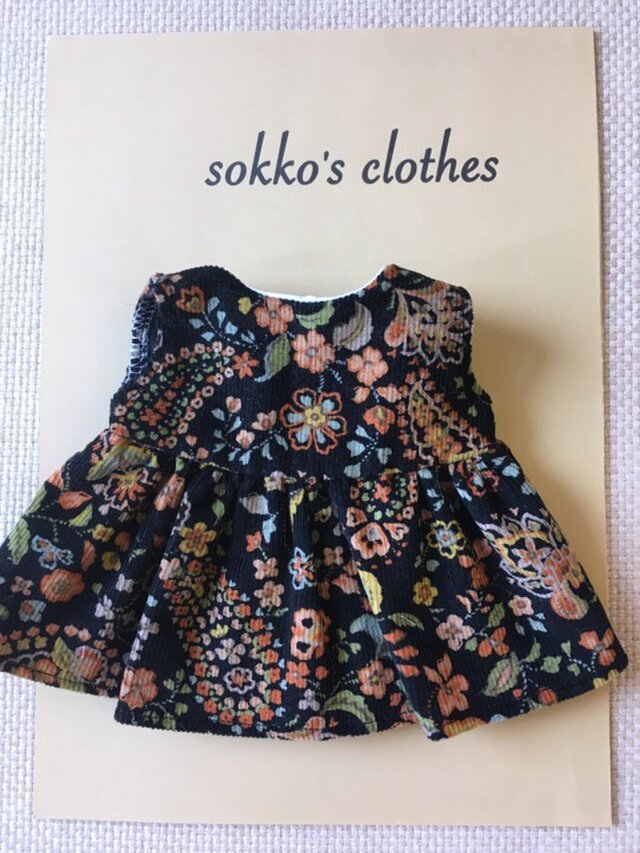 sokko's Dress 黒地コーデュロイに花柄のワンピースの画像1枚目