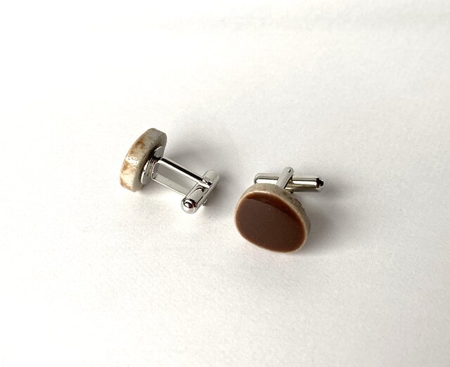 玉石タイルのカフスボタン(茶)の画像1枚目