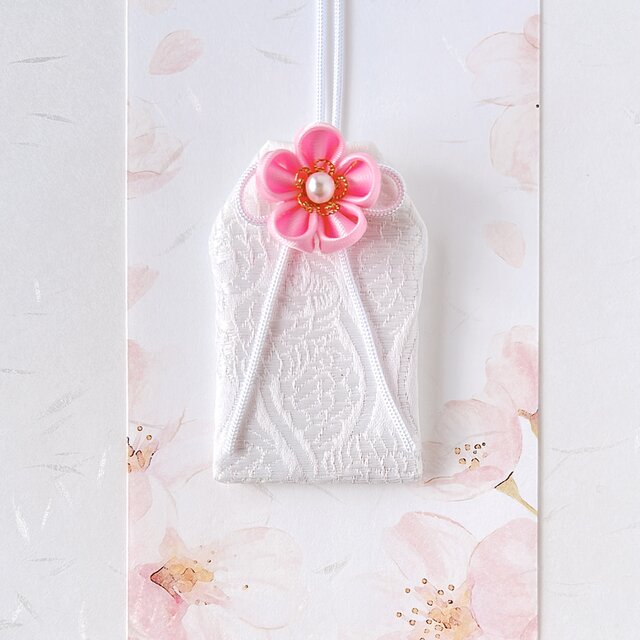 特集掲載】（桜）＜サイズオーダー可＞元巫女の桜のお守り袋 | iichi