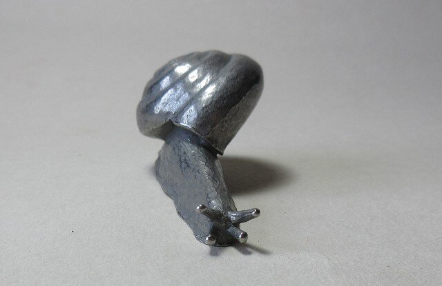 カタツムリ（中） | iichi 日々の暮らしを心地よくするハンドメイドや