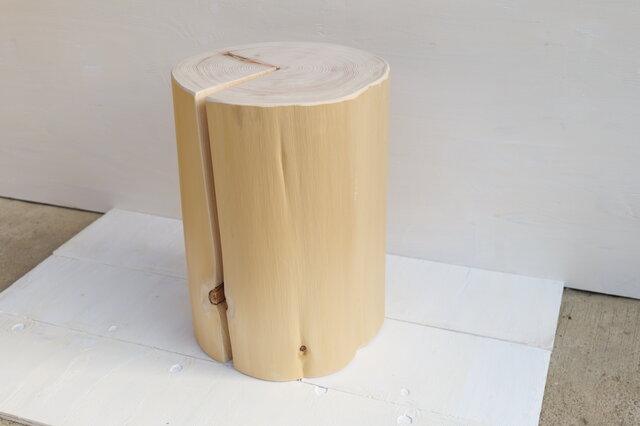 HINOKI LOG STOOL 森の丸太スツール＜ヒノキ磨き仕上げ＞ | iichi 日々