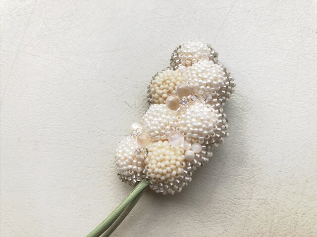 つぶつぶブローチの画像1枚目