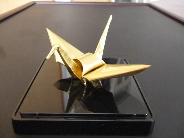 真鍮板製（金属）折り鶴（サイズM） | iichi 日々の暮らしを心地よく