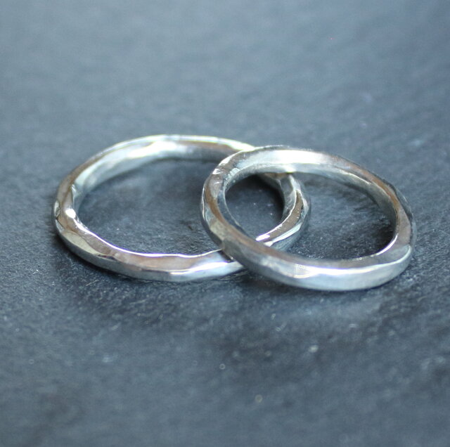 ◇錫 (スズ) × silver リング【Line Hammered Tin Ring 】 | iichi ハンドメイド・クラフト作品・手仕事品の通販