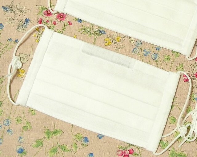 無香料●白プリーツマスク●綿*コットン(ノーズワイヤー入り)●男女子供●オーダーメイド可 ★複数枚は先にメッセージを下さいの画像1枚目