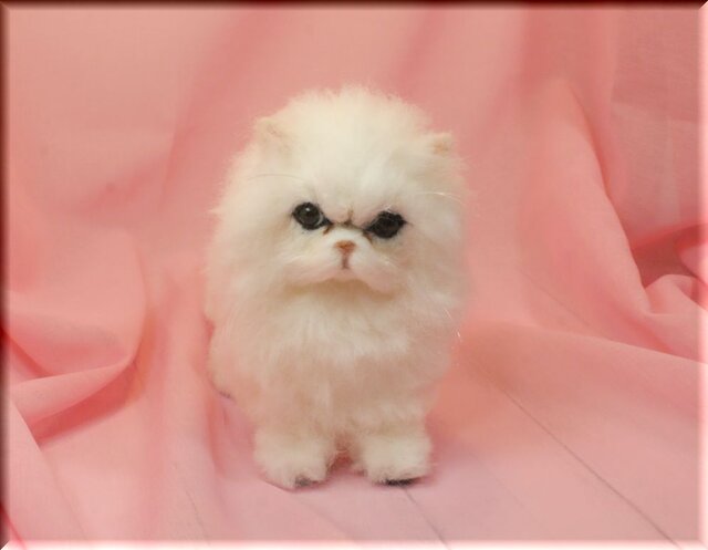 羊毛フェルト 猫 チンチラシルバー ペルシャ猫 ねこ ネコ 猫フィギュアの画像1枚目