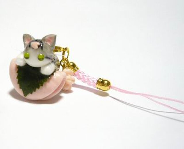 にゃんこのしっぽ○桜餅ストラップ〇桜〇さば白〇猫の画像1枚目