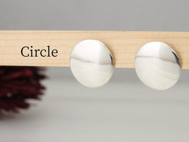 E-Circle 円盤のピアス<鏡面/ツヤ消し 選択可>の画像1枚目
