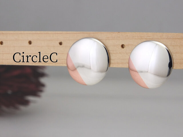 E-CircleC 円盤のピアス銅プラス<鏡面/ツヤ消し 選択可>の画像1枚目