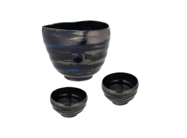 波佐見焼】<送料無料>呑み口にとことんこだわった ぐいのみ2点＋酒器