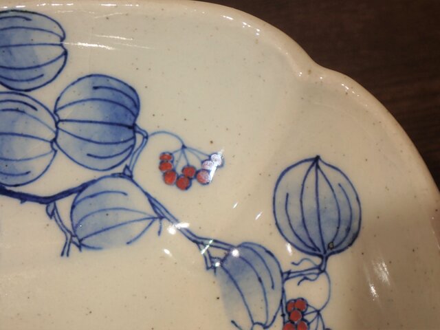 美品　陶器　年代物　盛り皿　角皿　八角絵皿　丁寧に描かれた雷鳥や菊の絵柄が素敵な 美品 陶器 年代物 盛り皿 角皿 八角絵皿 丁寧に描かれ