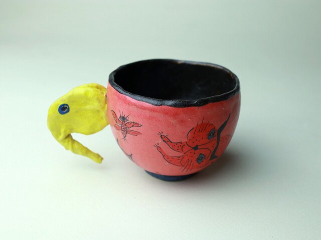 象さんと猫のカップ/陶芸家がつくるマグ/おしゃれで可愛いマグ/ユニークな器/瀬戸黒/色絵付け/マグ集めの画像1枚目