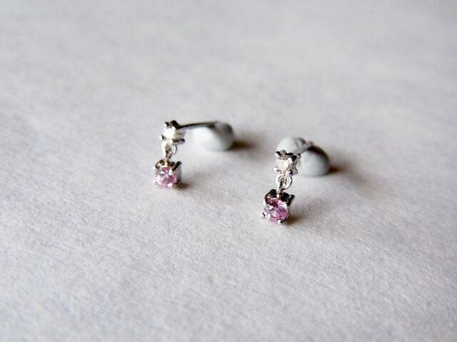 【片側のみ】Pt.900 （刻印あり）フープピアス　メレダイヤ付き 訳あり>Pt900 メレダイヤとピンクサファイヤのピアス/0.01ct ×2