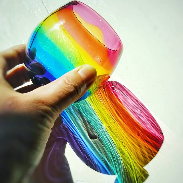虹色のまんまるグラス ゴールドルビーリップ✱ご注文前にメッセージをお願いしますの画像1枚目