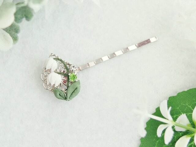 ぷっくりすずらんのヘアゴム ハンドメイド　メゾピアノ  スーリーに ぷっくりすずらんのヘアゴム ハンドメイド メゾピアノ スーリーに