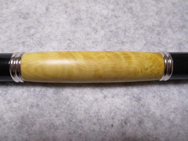 本柘植ボールペン 日本工芸文化の代表格】 御蔵島 柘植 受注生産品 | 木軸ペン工房