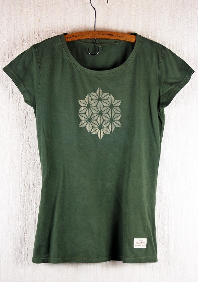 草木染 バンブー/オーガニックコットンのTシャツ 麻の葉 深緑 レディースMサイズの画像1枚目