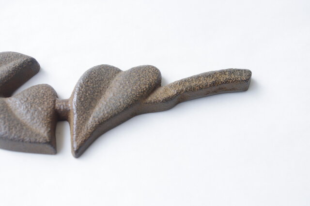 【美品】椿文鎮 文鎮「椿蕾」 つばきつぼみ | iichi 日々の暮らしを心地よくする