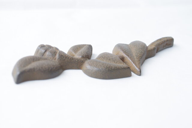 【美品】椿文鎮 文鎮「椿蕾」 つばきつぼみ | iichi 日々の暮らしを心地よくする