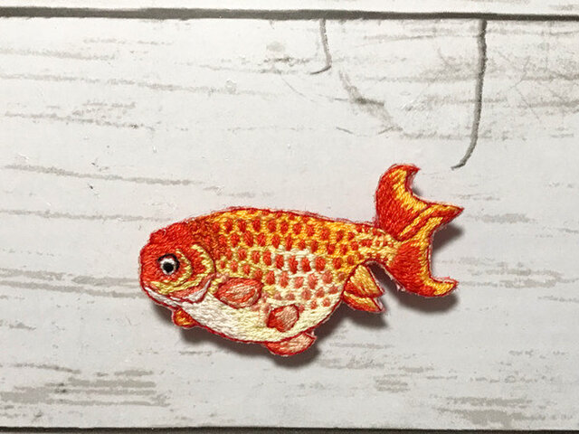 手刺繍日本画ブローチ 栗本丹州 博物館魚譜 の金魚 らんちゅう Iichi ハンドメイド クラフト作品 手仕事品の通販