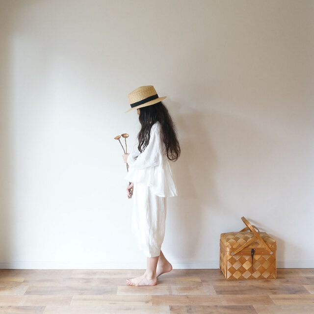 French linen gather blouse OFF/W kids 3(120cm~),4(140cm~)sizeの画像1枚目