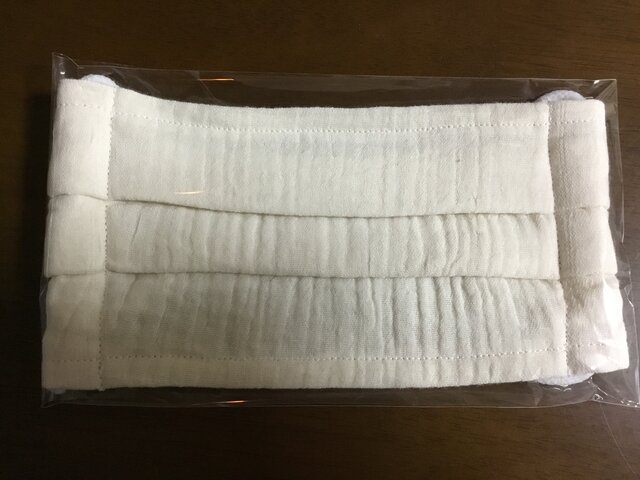 Wガーゼのマスクの画像1枚目