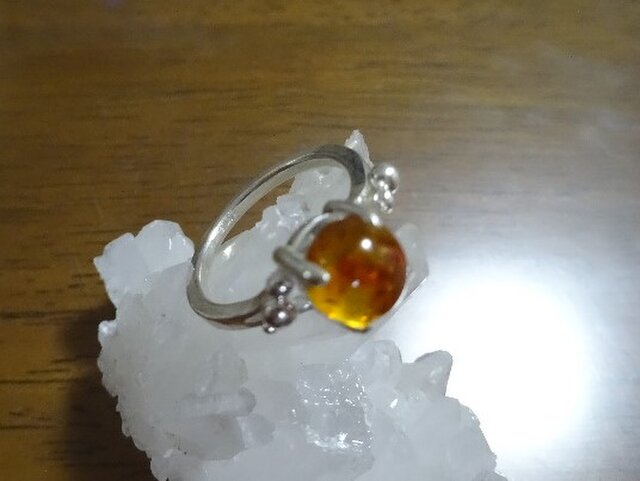 専用　希少　存在感◎　格安　アンティーク　オールドリング　琥珀　アンバー　K18 専用 希少 存在感◎ 格安 アンティーク オールドリング 琥珀 アンバー K18