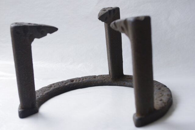 茶道具】虫食い五徳 高橋敬典 箱あり