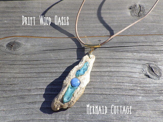 Drift Wood Oasis＊流木のオアシス＊オパール | iichi 日々の暮らしを 
