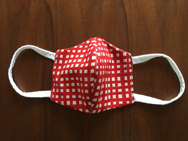 布マスク 女性用赤チェックの画像1枚目
