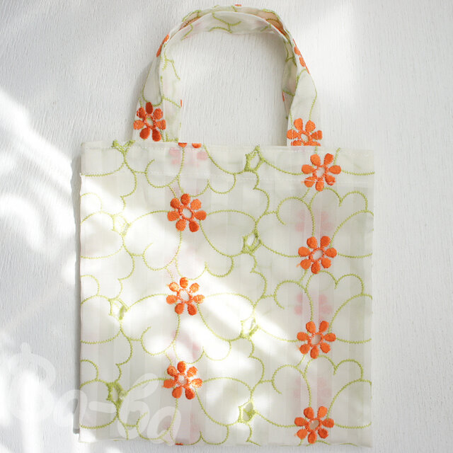 送料無料♪ばあば作、レトロな手さげバッグ （はなもよう・RB18）