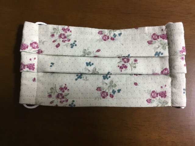 Wガーゼのマスクの画像1枚目