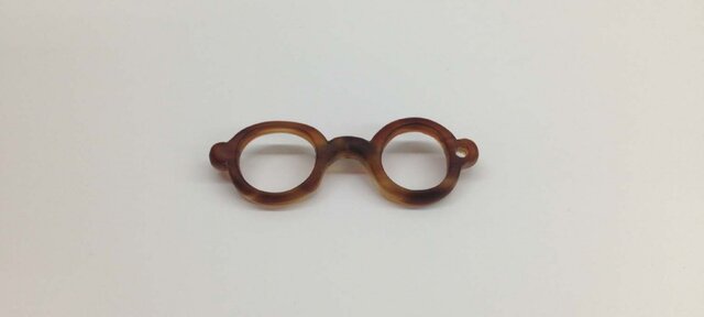 「わたしメガネ好き」アピール用ブローチの画像1枚目
